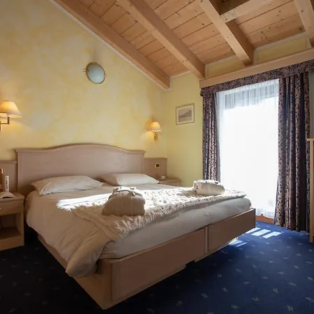 Otel Mont Nevada - & 4*